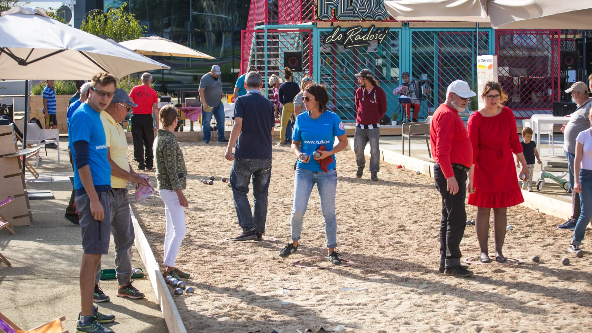 Péntaque event on Square of Joy